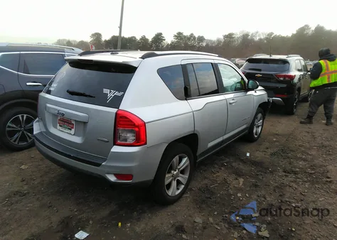 2013 Jeep Compass Latitude из США, поврежденный, VIN 1C4NJDEB5DD248456